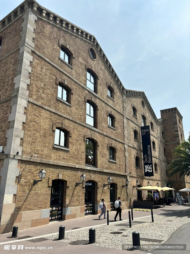 古老砖房建筑街景