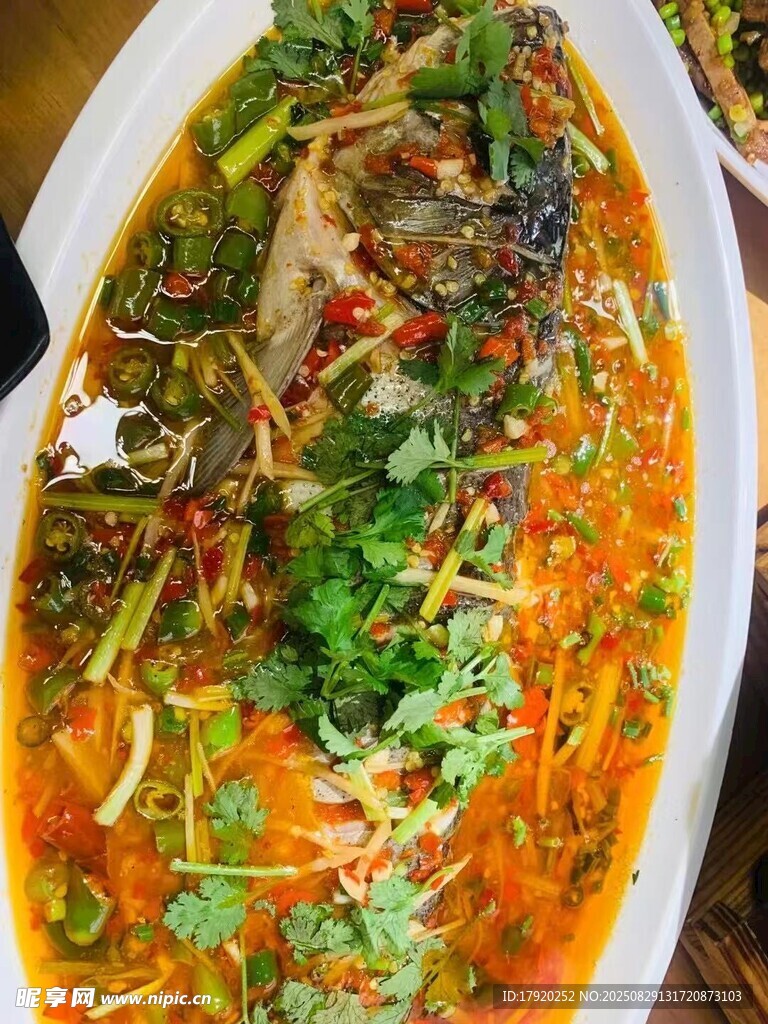 香辣鲜香的鱼