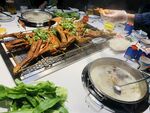 美味烤全羊聚餐场景