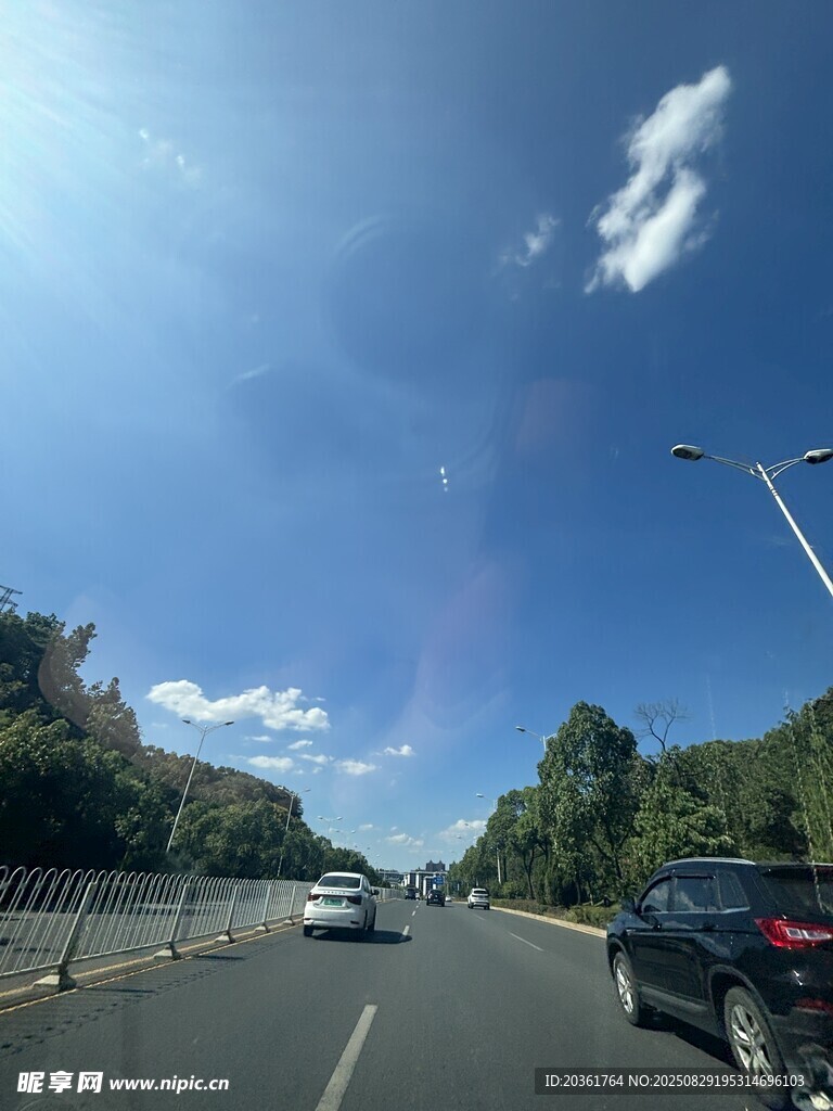 公路行车风景