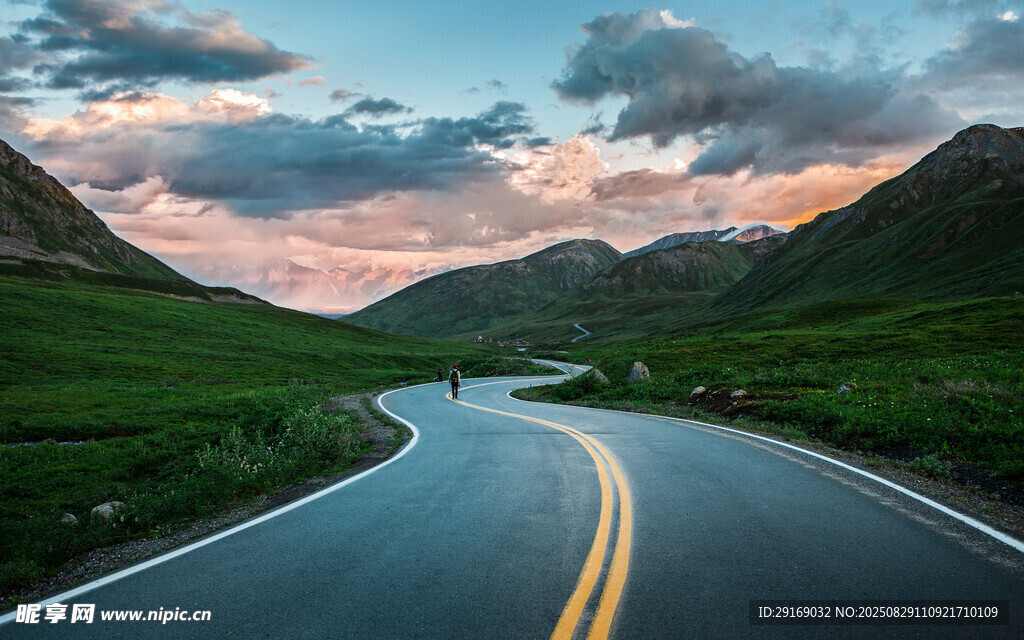 山间公路美景