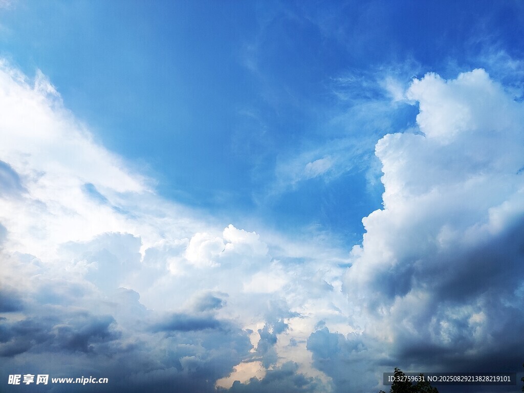 蓝天白云美景