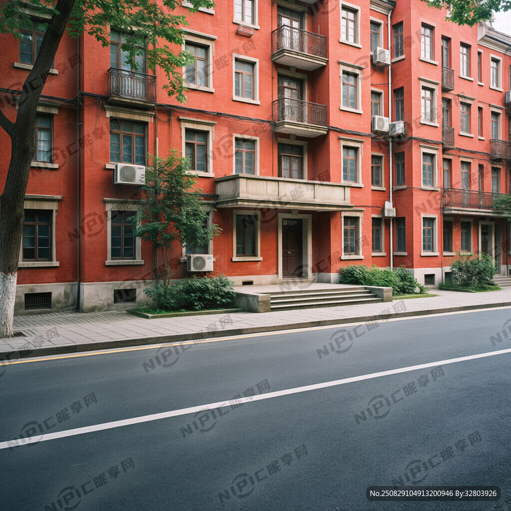 红色外墙的老小区侧面