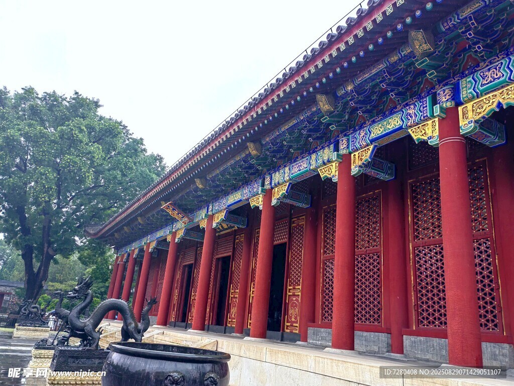 中式红墙古建筑景观