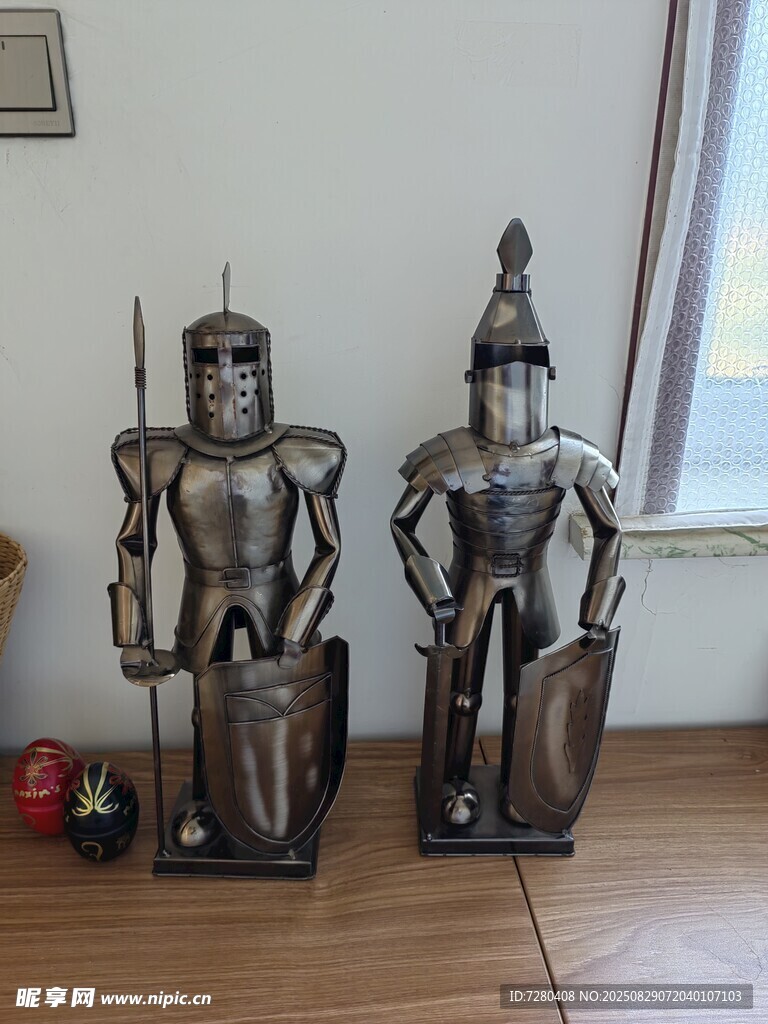 复古金属骑士雕塑摆件