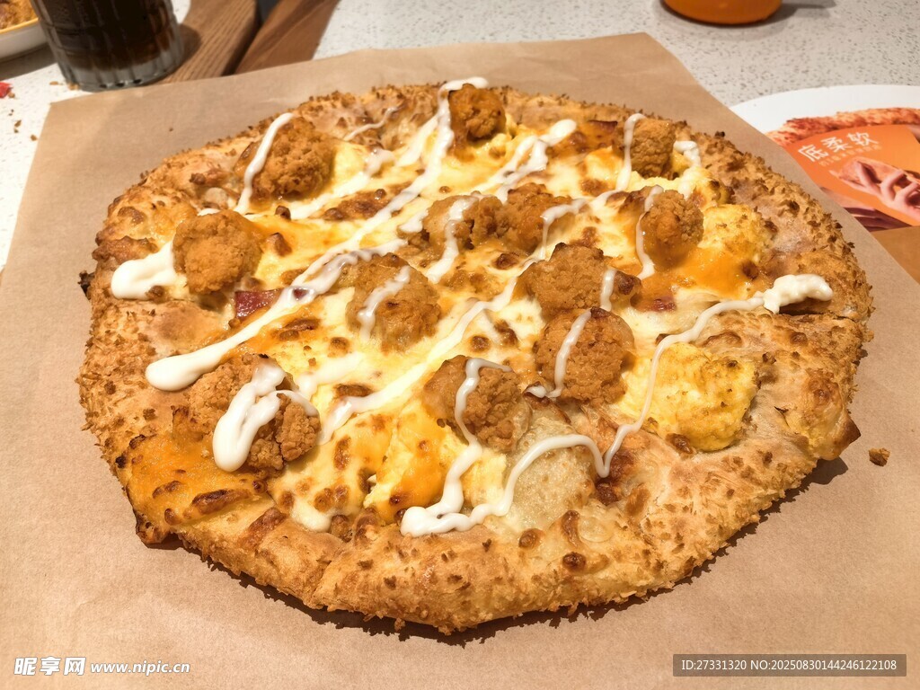 美味鸡肉芝士披萨