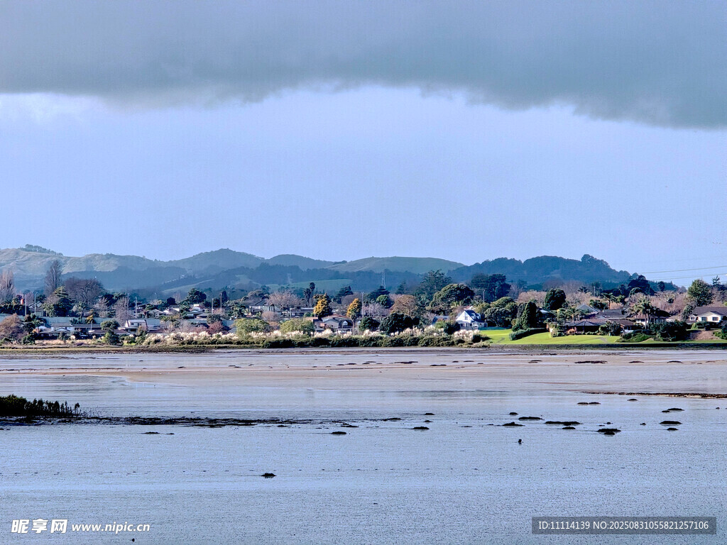 海滨小镇风景