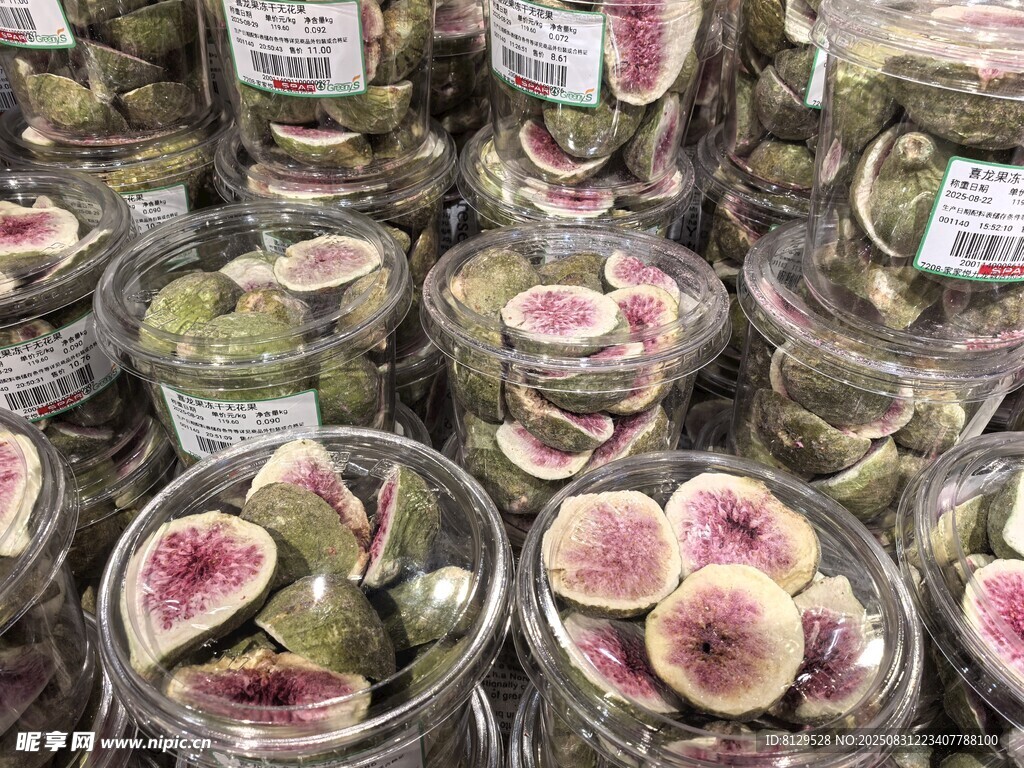 罐装无花果新鲜美味呈现