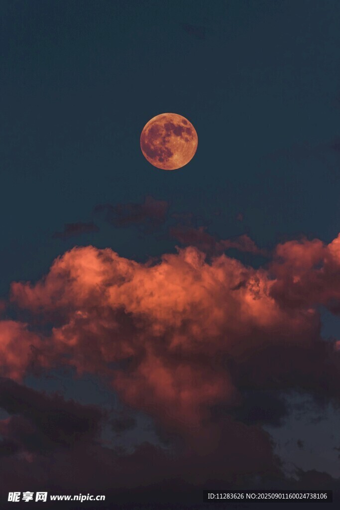 月夜彩云
