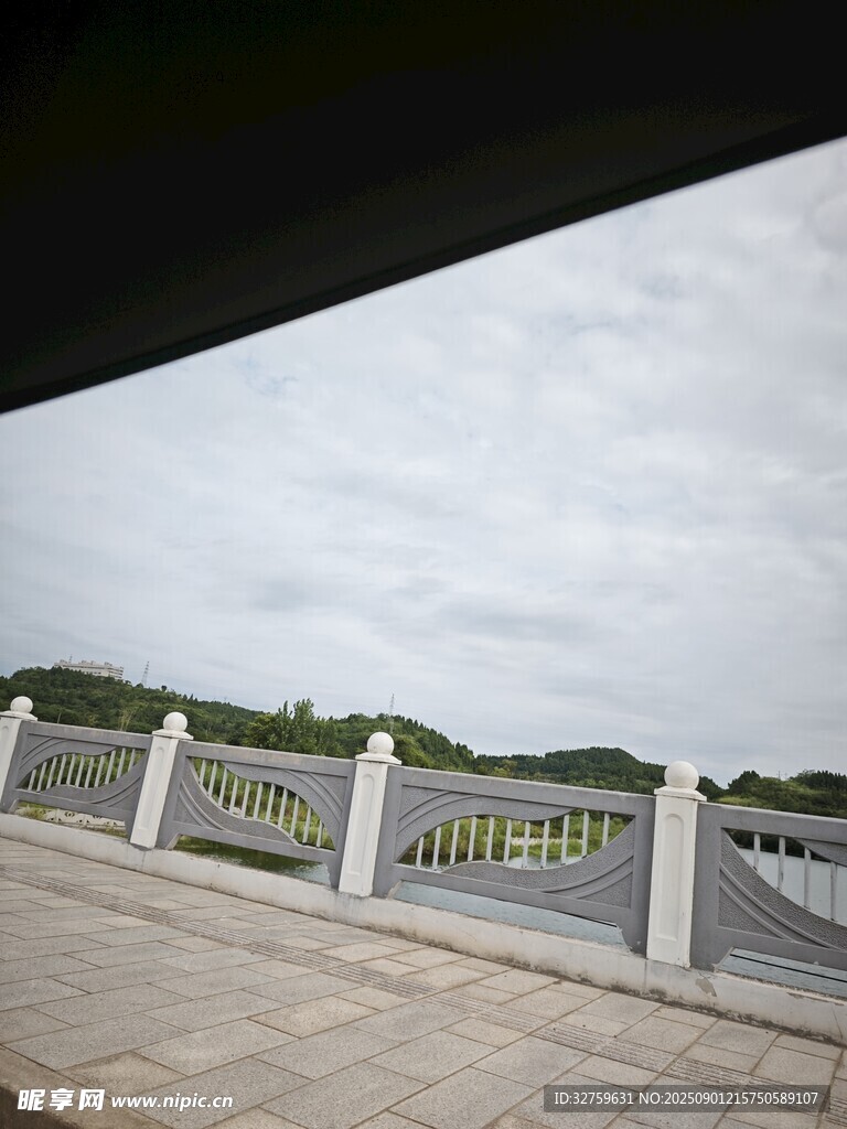 河畔桥边风景