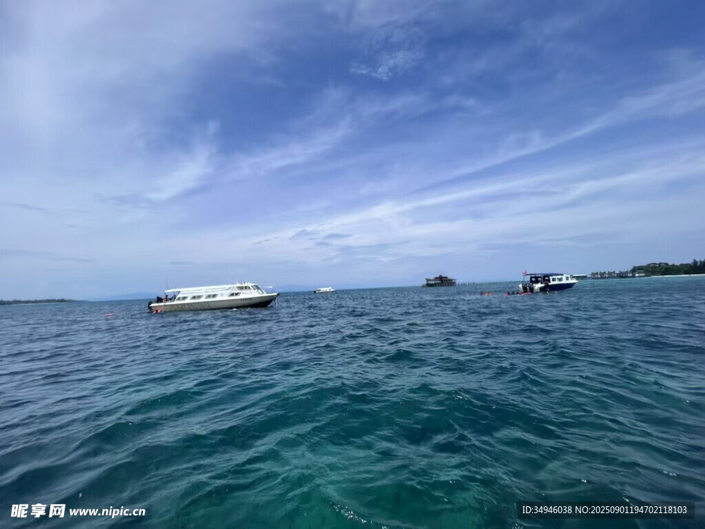 海上游船