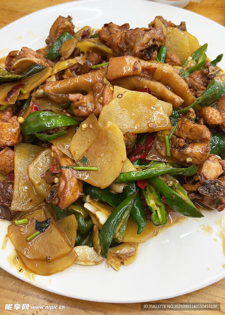土豆炒鸡肉