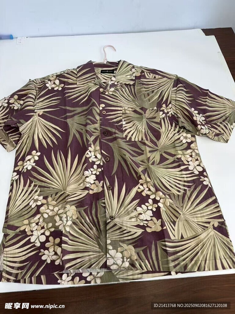 复古印花短袖衬衫展示