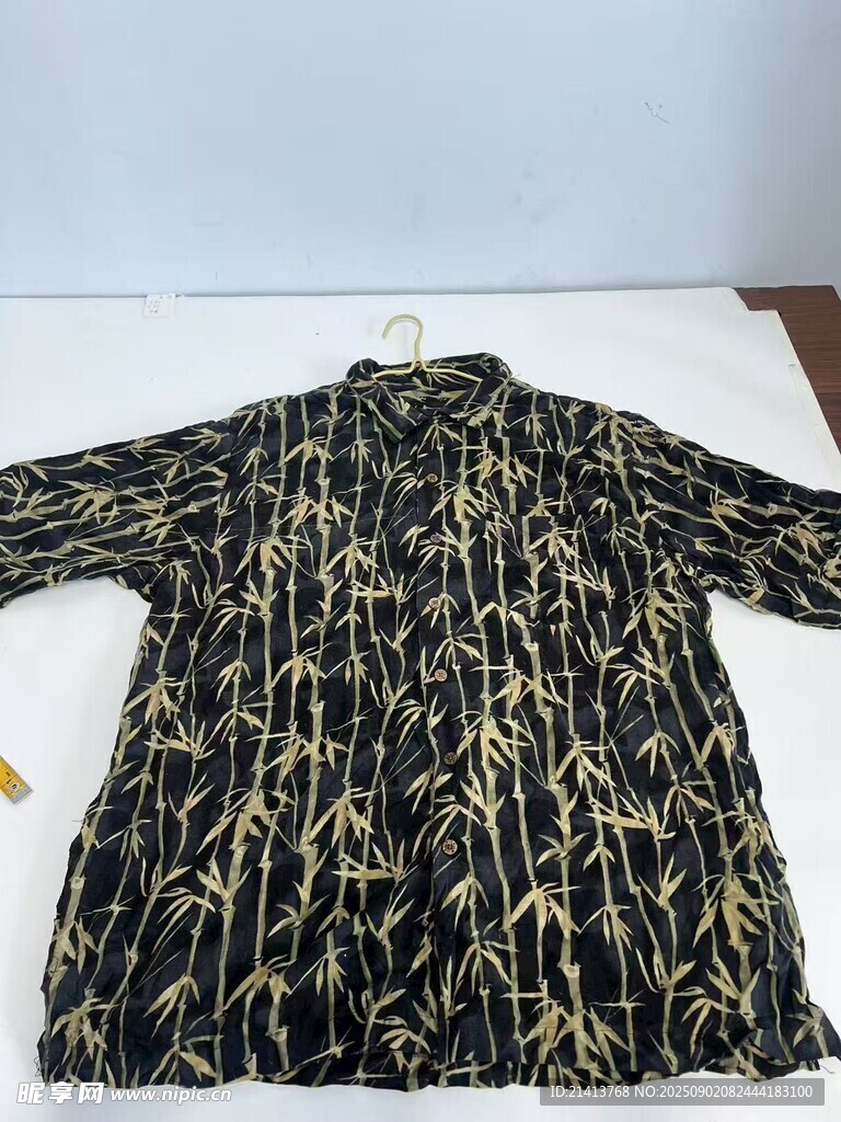 豹纹花纹长袖上衣展示