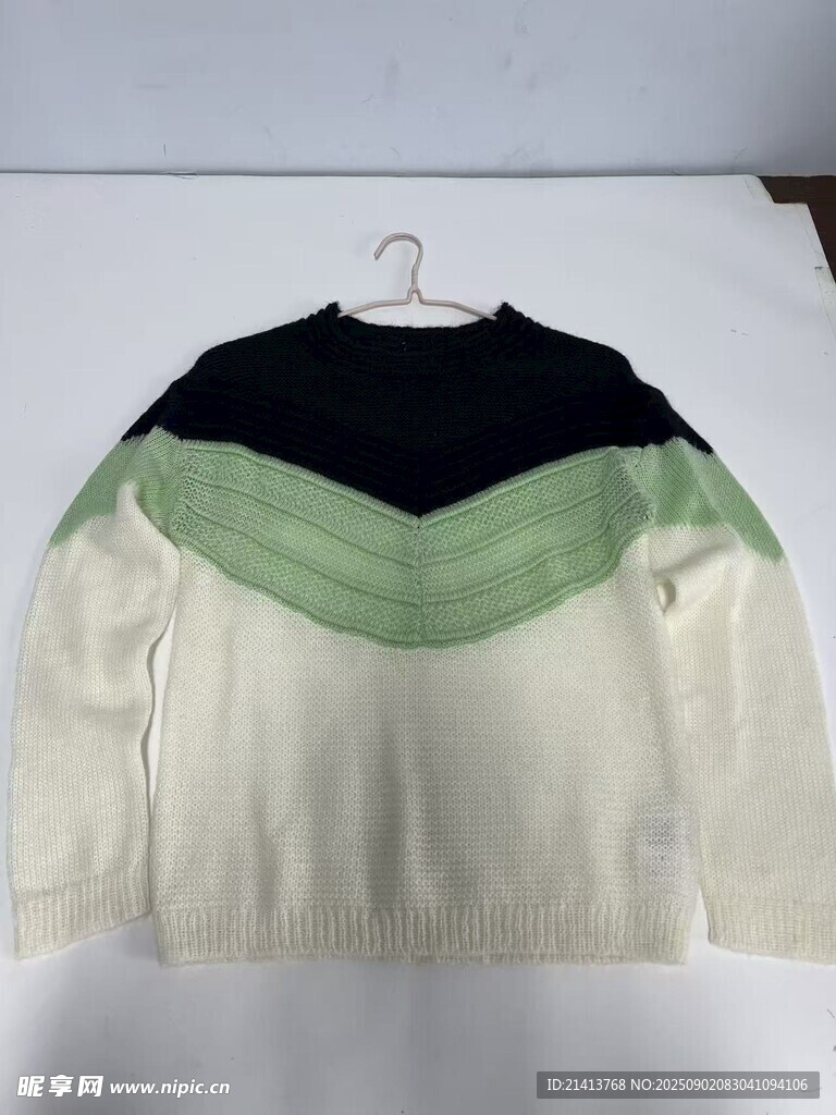拼色毛衣展示
