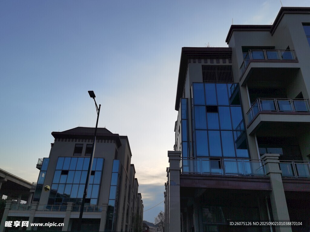 城市中的现代高层住宅