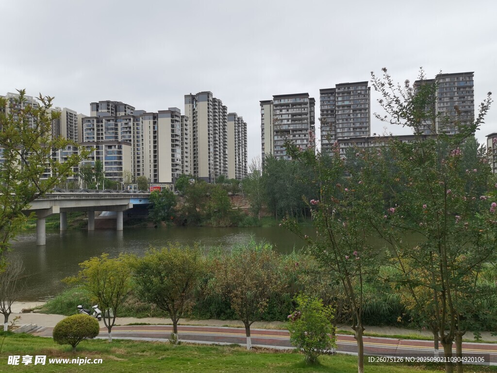 河畔住宅区景观