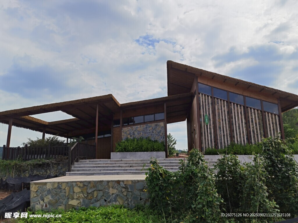 现代风格独特建筑外观