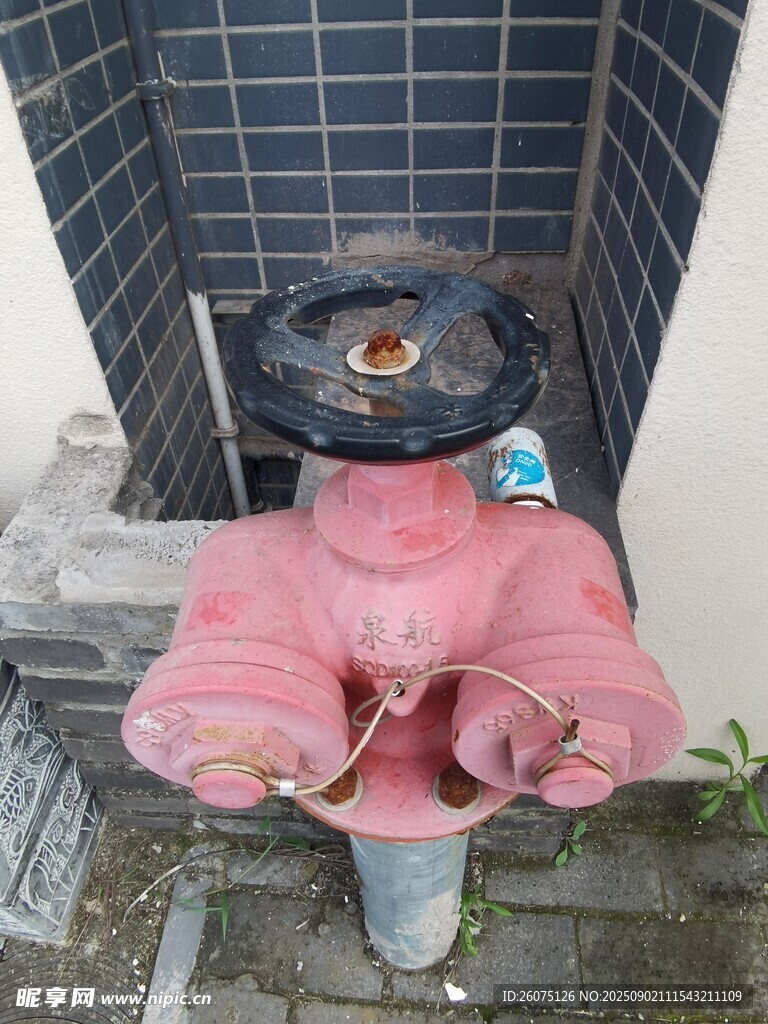 红色消防栓特写