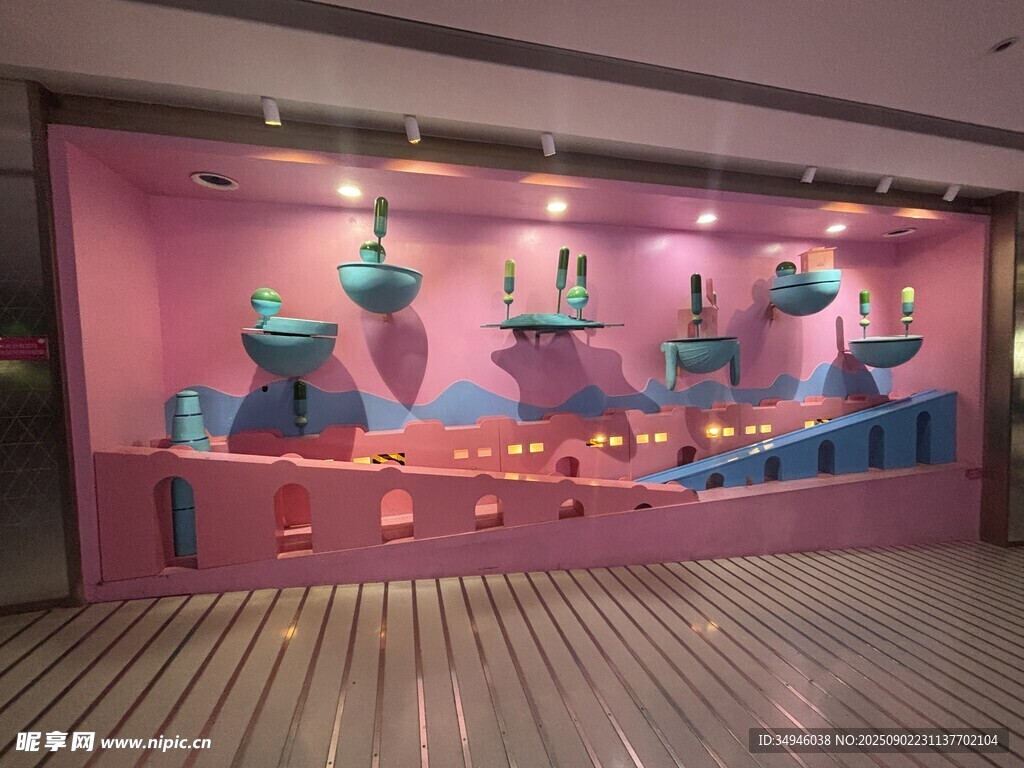 梦幻粉色系室内展示空间