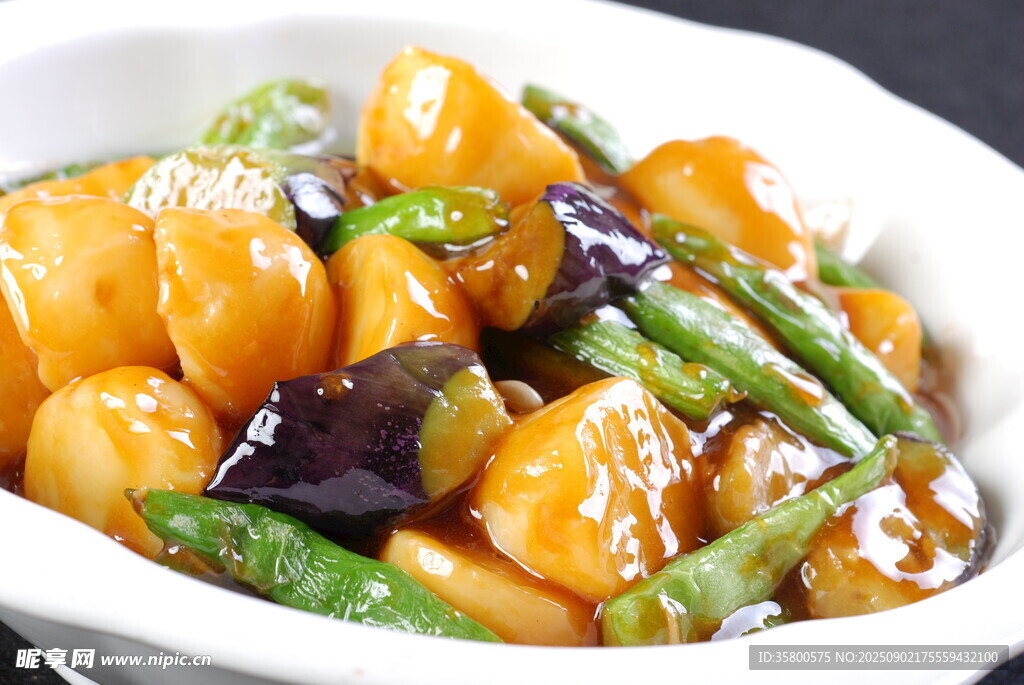 香菇豆角烧土豆