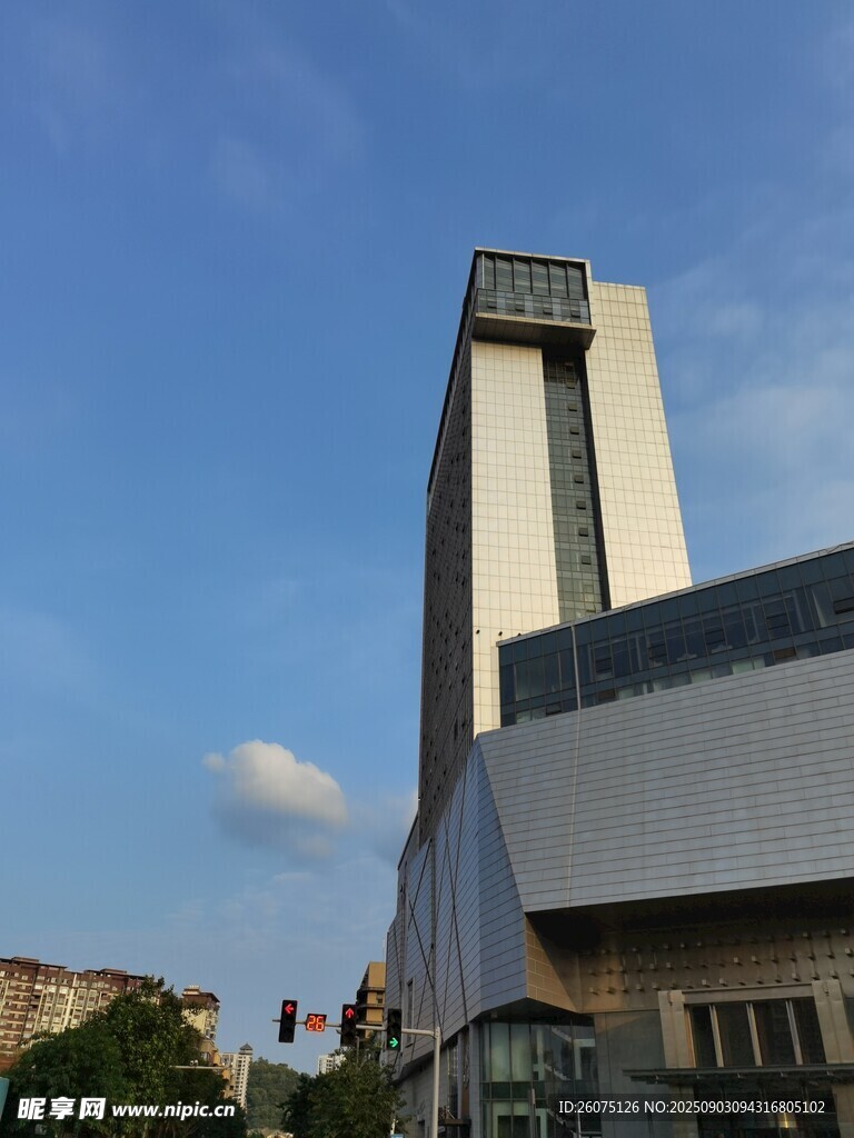 现代高楼建筑外观景象