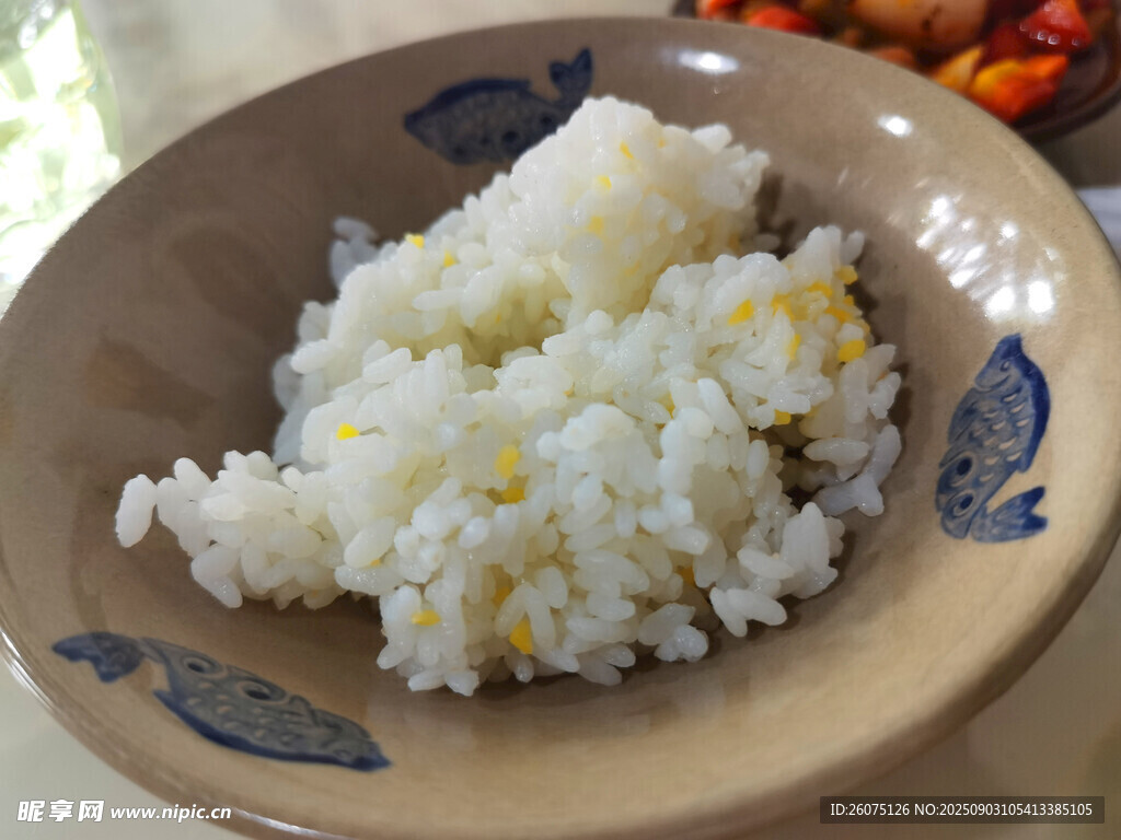一碗美味玉米米饭