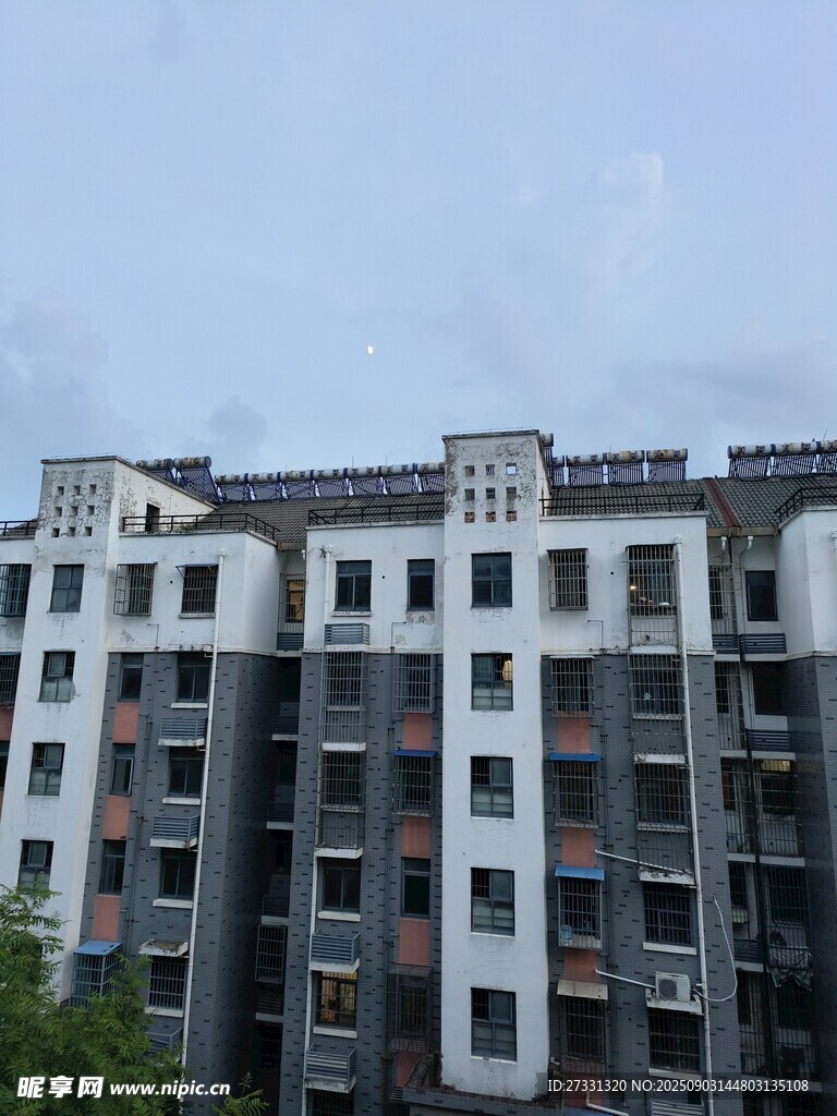 多层居民楼外观