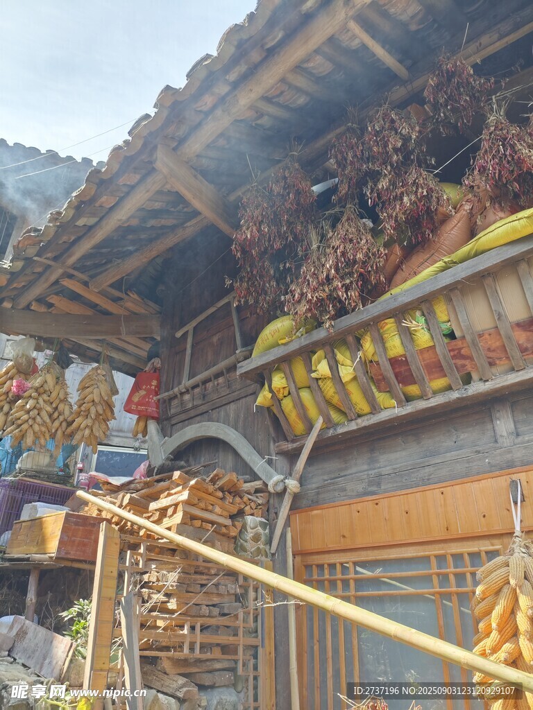 农家屋檐