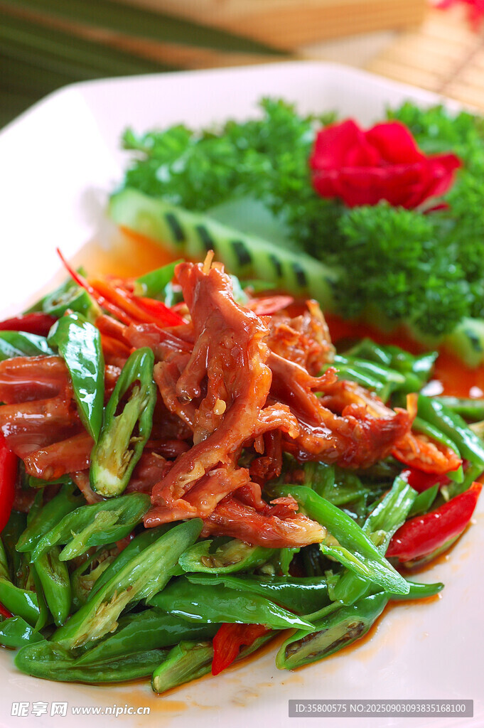 青椒炒肉丝