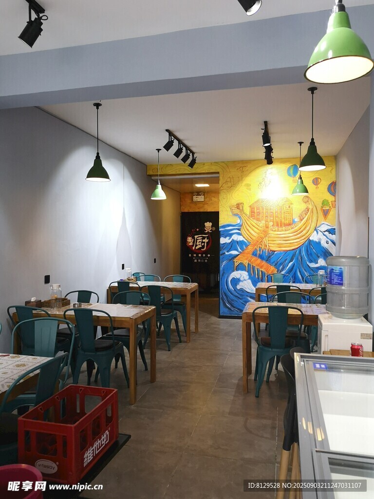 温馨简约风餐厅室内场景