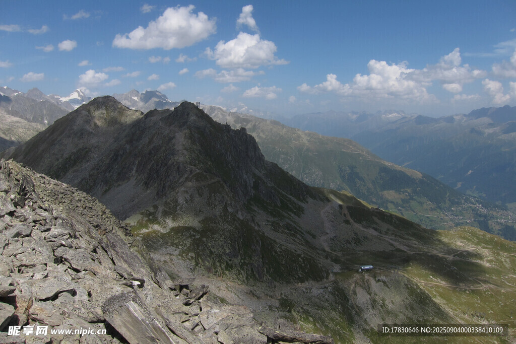 高山美景远眺壮阔景致