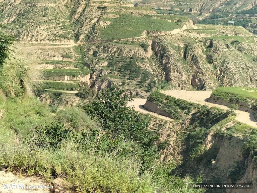 壮观的山地梯田景观