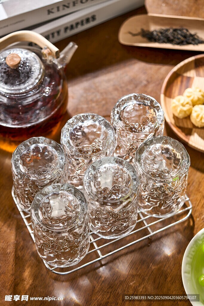 玻璃杯