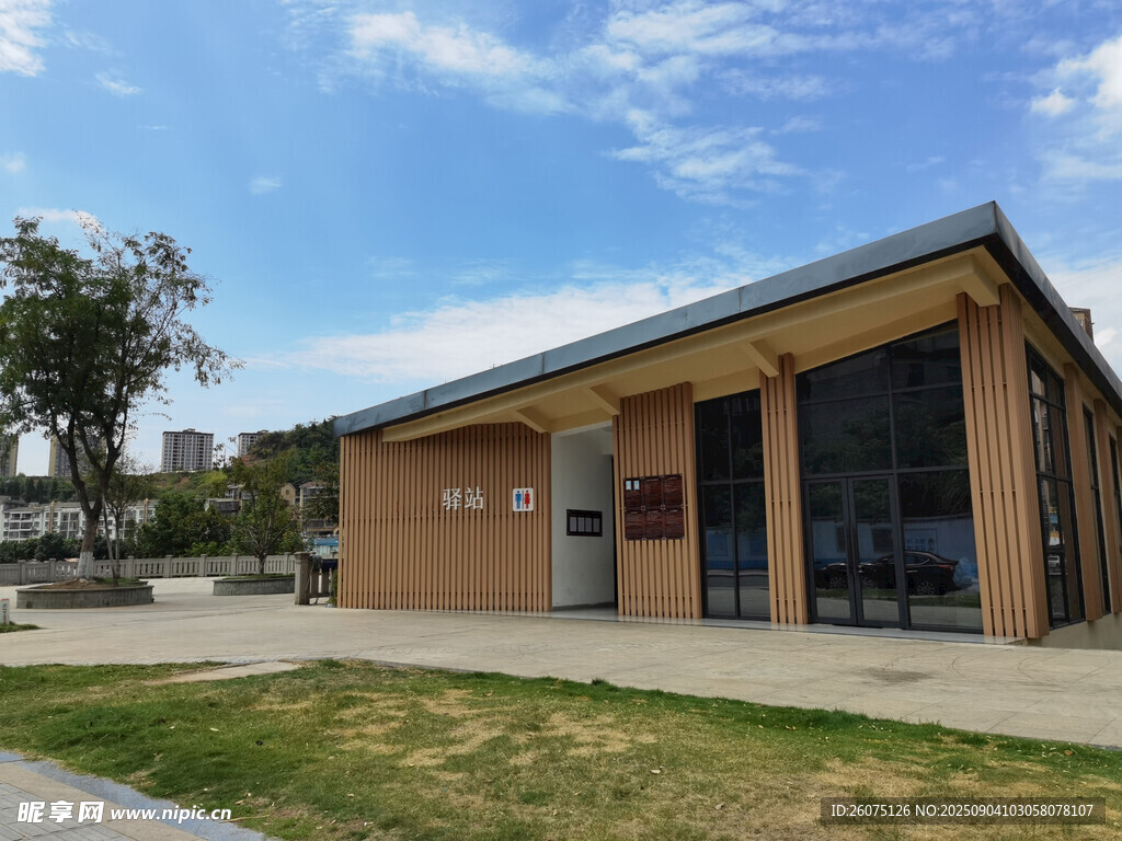 现代风格砖砌建筑外观