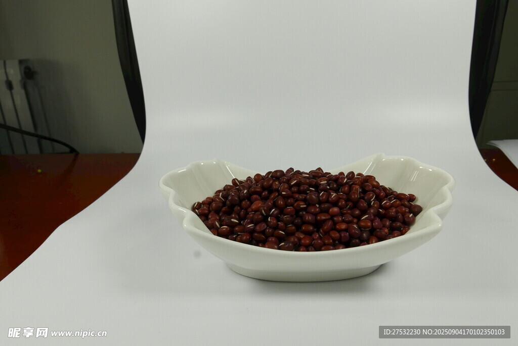 碗中红小豆特写