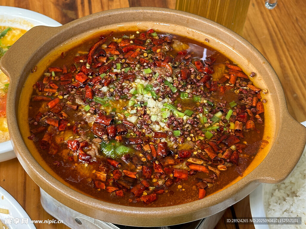 水煮牛肉