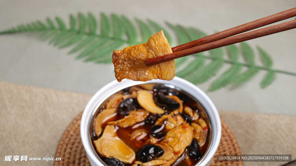 香菇回锅肉