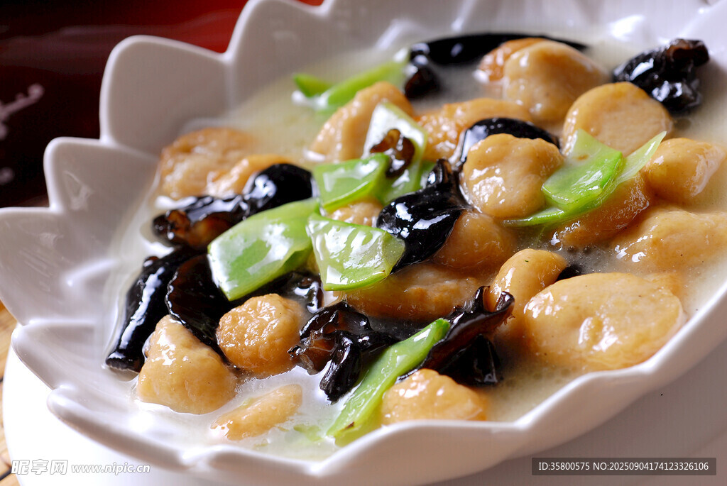 香菇烧鱼丸