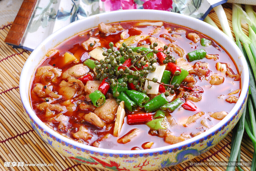 美味香辣水煮肉片