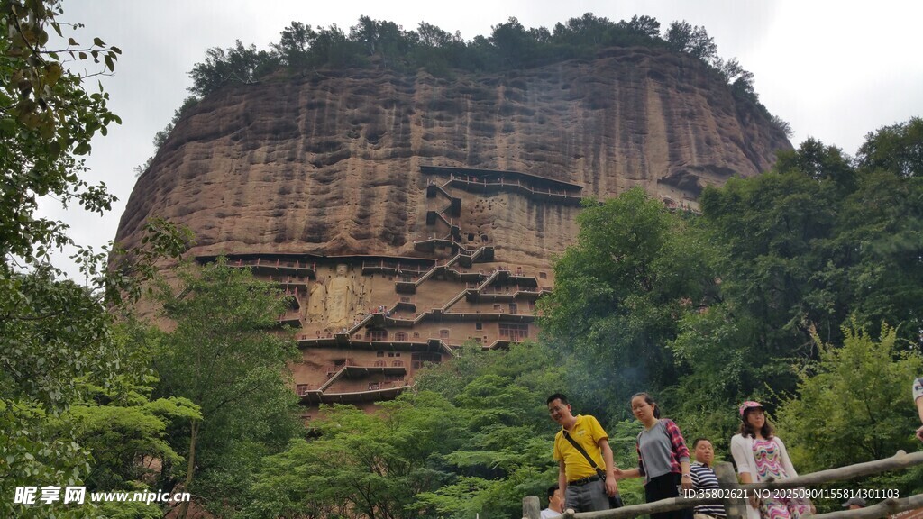 天水麦积山石窟
