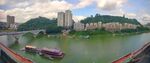 江边城市风光美景