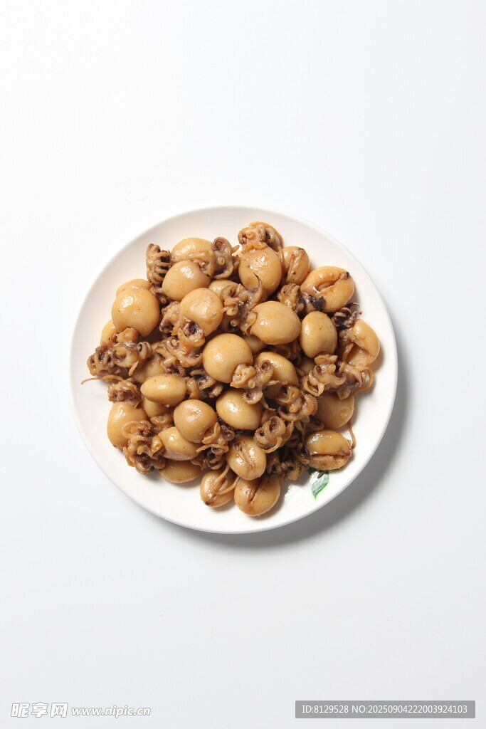 一盘美味的小章鱼