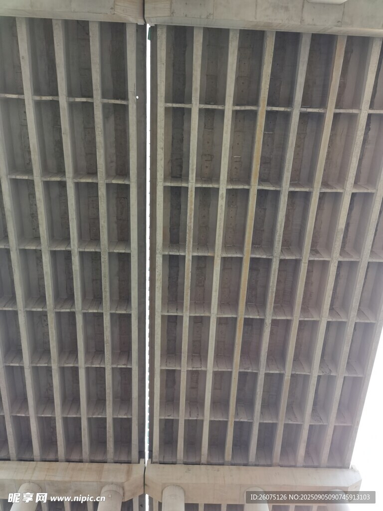 格栅桥梁结构