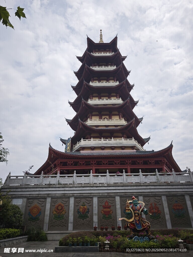 中式古塔建筑景观