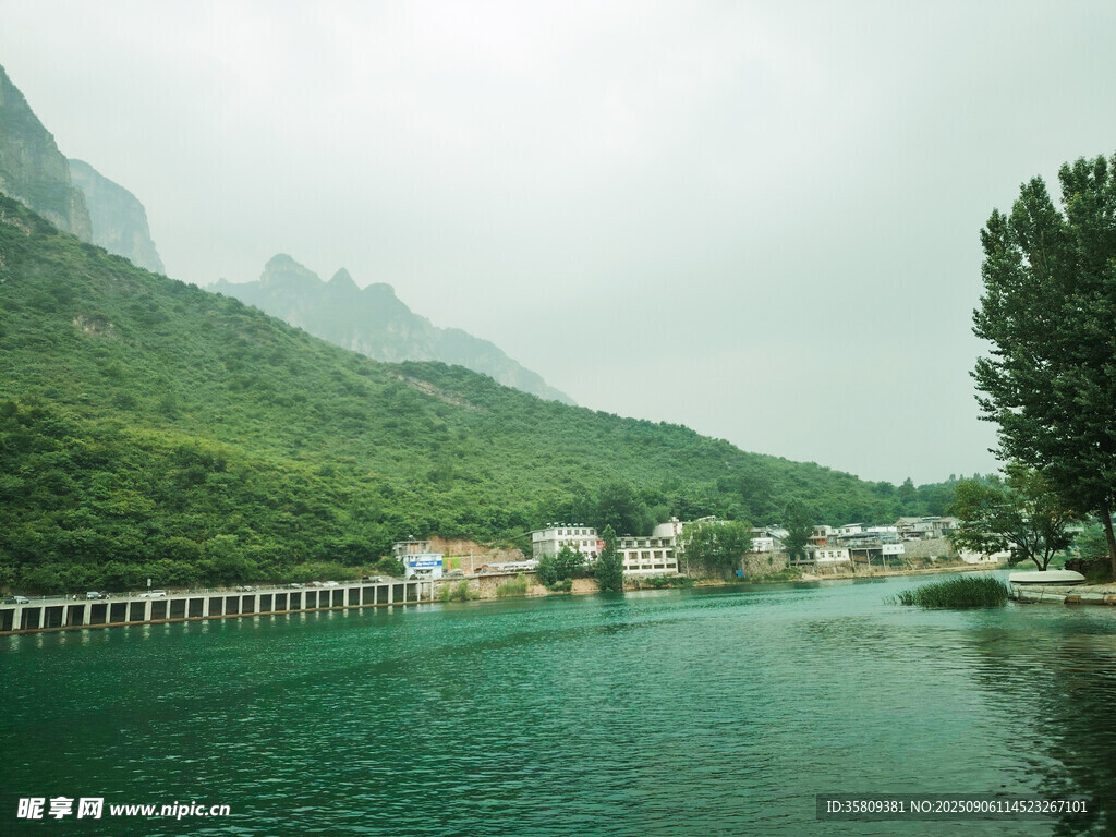 太行山武家湾青山绿水夏日美景
