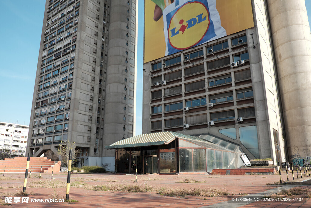 老旧城市建筑外观