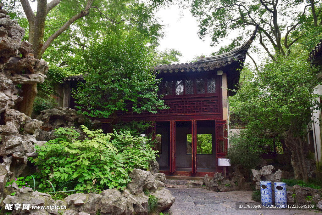 旅游景点里的古代建筑