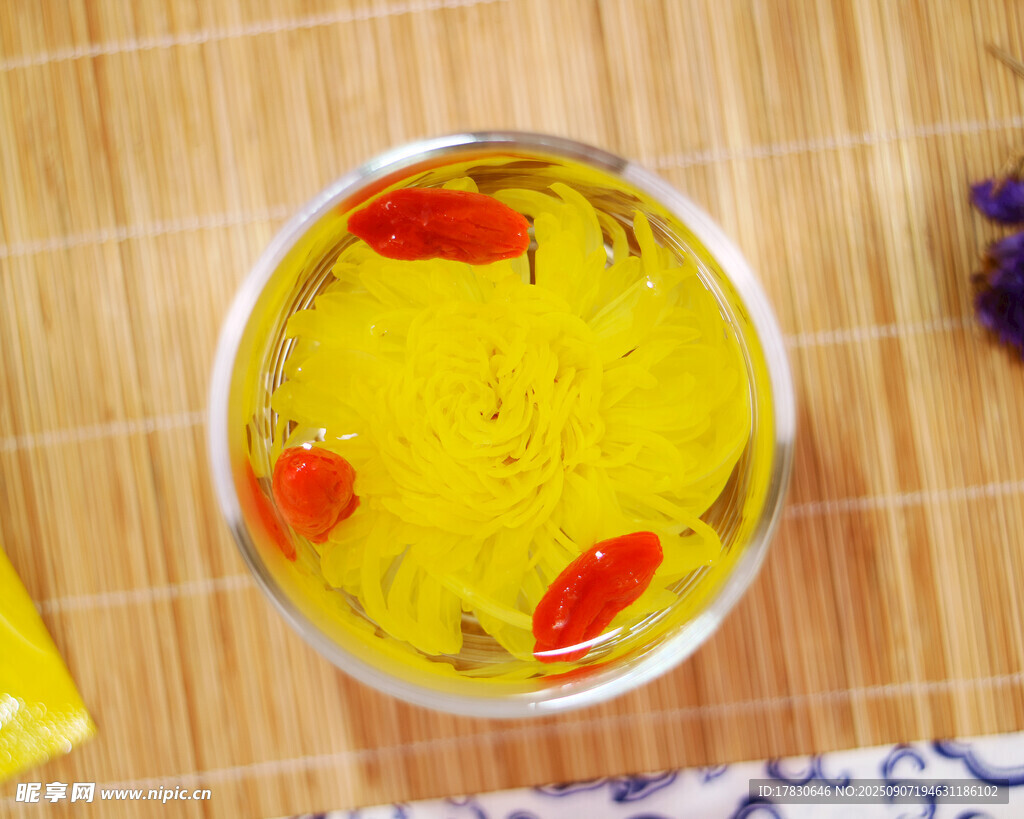 枸杞菊花泡茶