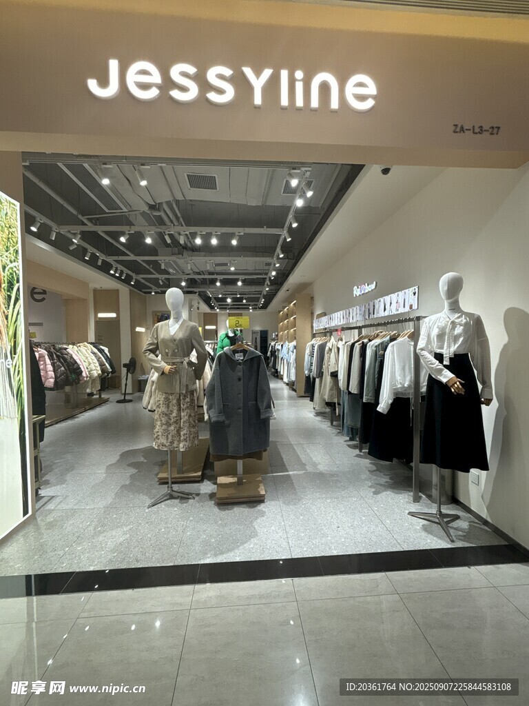 时尚服装店陈列